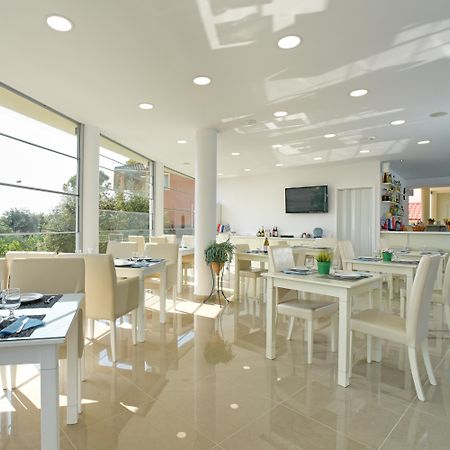 Palapart Gikas Suites And Studios جوفيا المظهر الخارجي الصورة