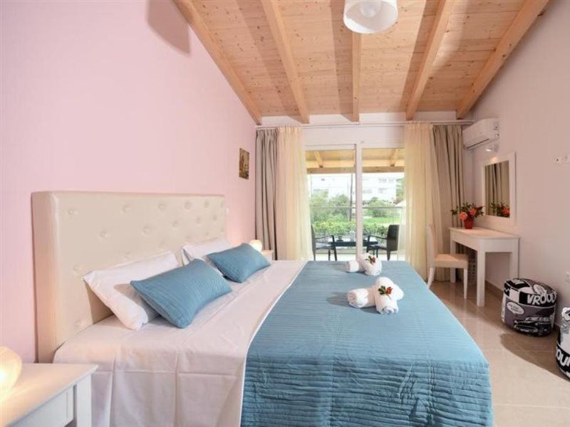 Palapart Gikas Suites And Studios جوفيا المظهر الخارجي الصورة